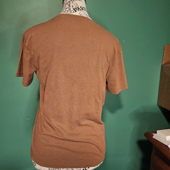 Yellowstone Tee - Picture 2 of 3